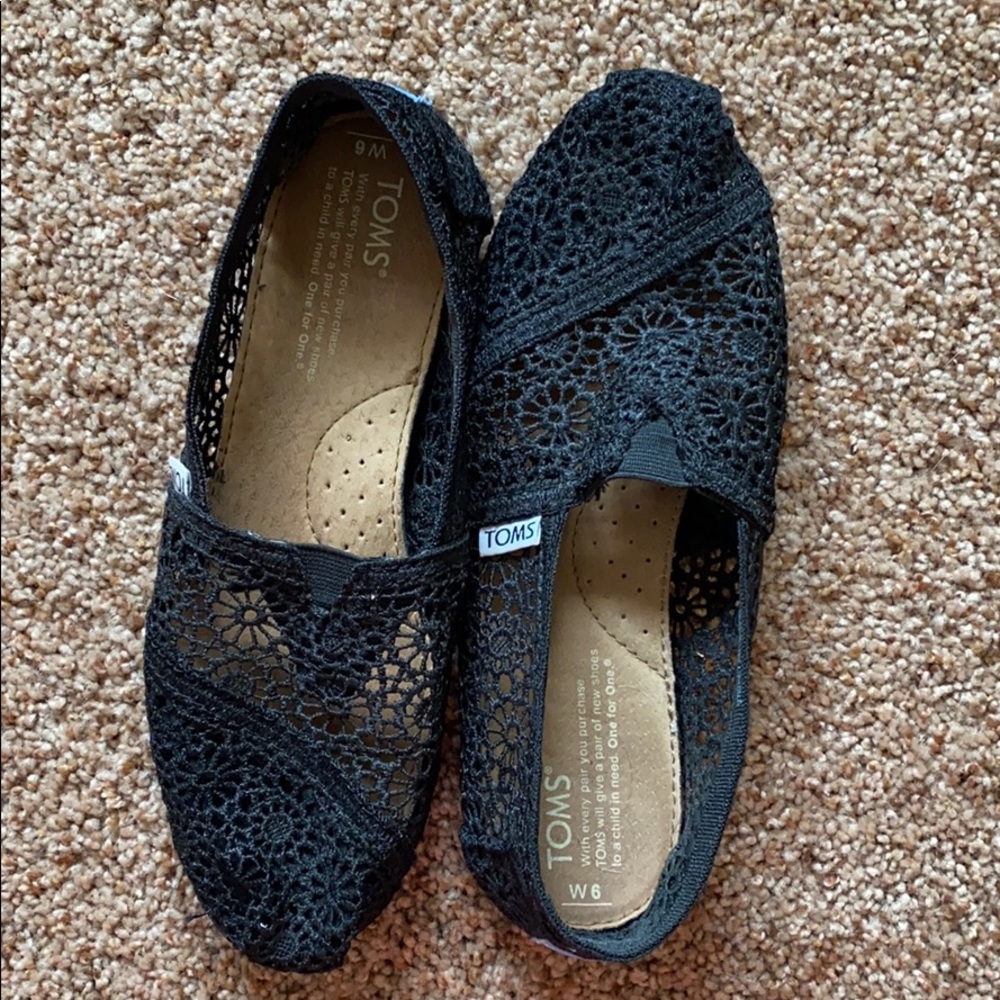 Women’s toms shoes